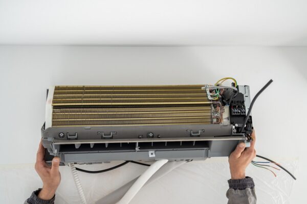 تعمیر نوسان برق ورودی کولر گازی 09121507825