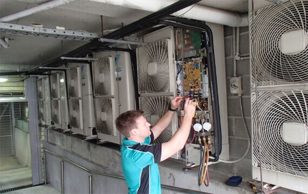 تعمیر داکت اسپلیت VRF فوری 09121507825