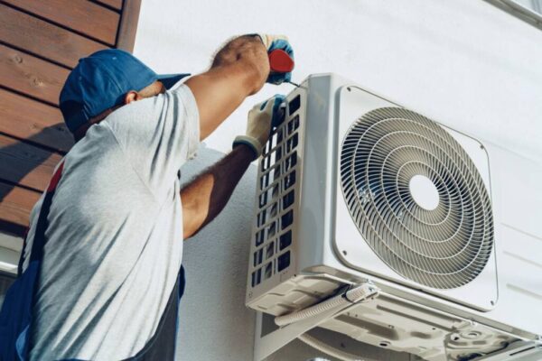 تعمیر و سرویس کولرگازی دیواری در تهران و حومه 09121507825